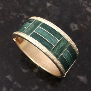 Emerald green and gold bracelet